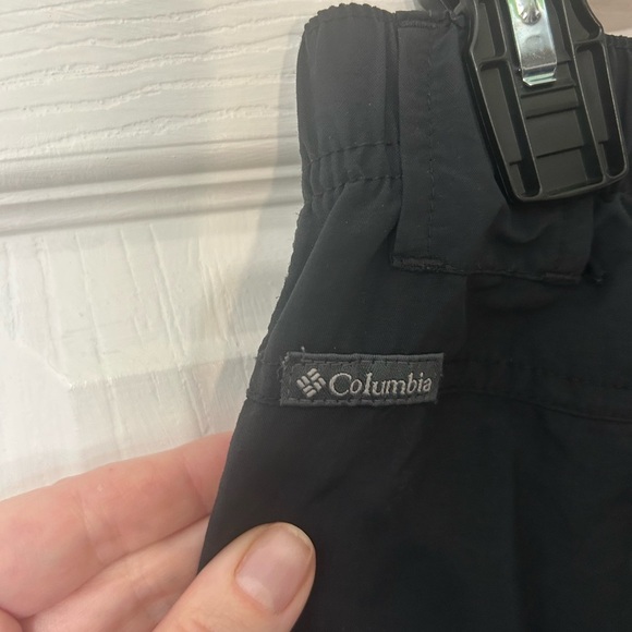 Columbia Women’s Black Nylon Active Shorts. Size Small, 5.5” inseam. Quick Dry. - Picture 5 of 8